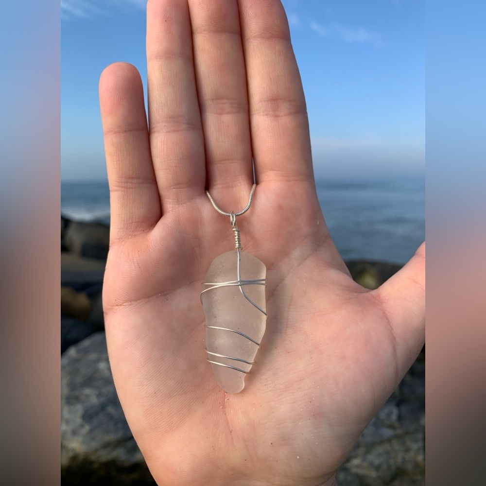 Elegant Silver Wire-Wrapped Seaglass Pendant